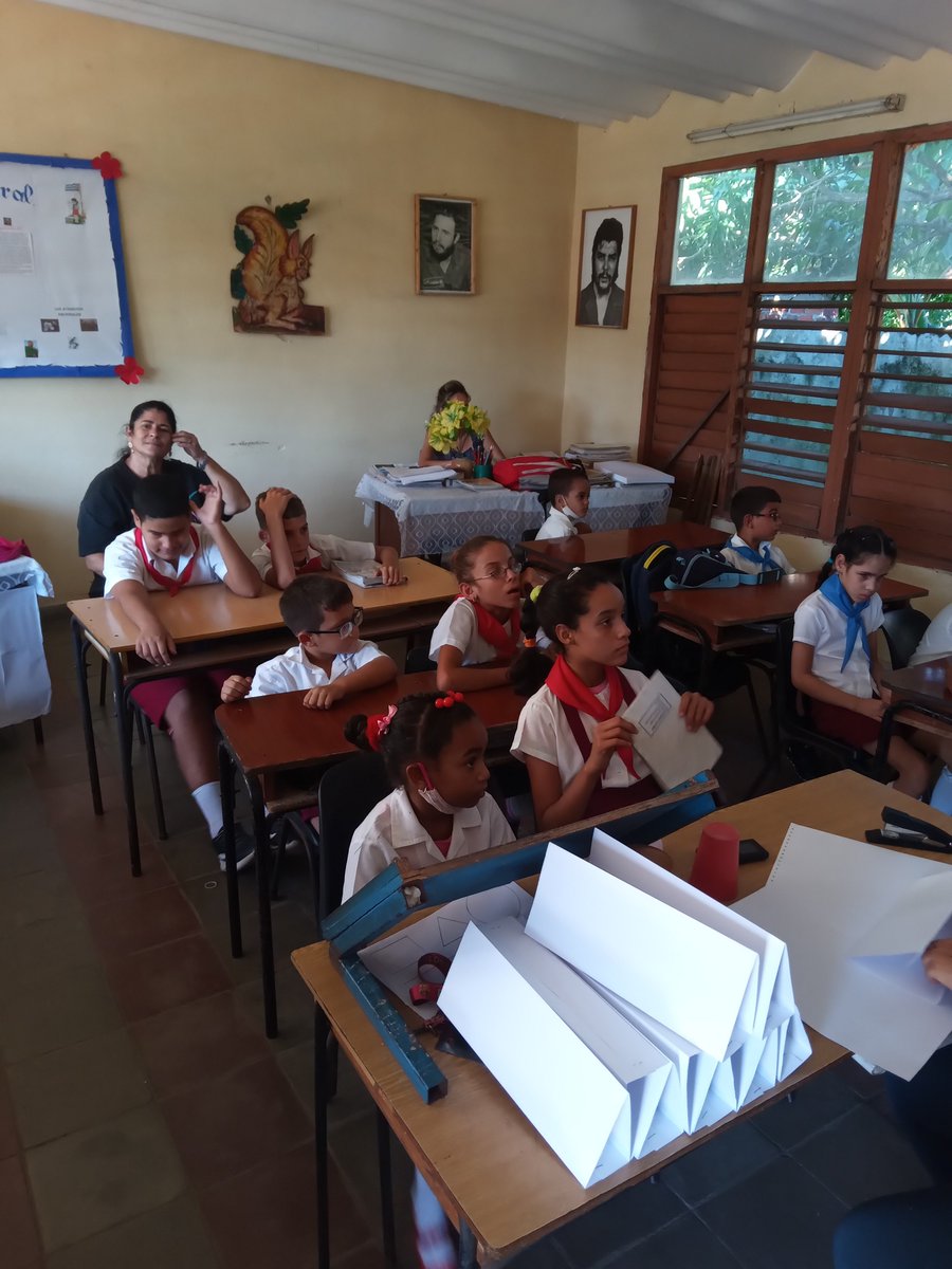 pinar_ee's tweet photo. Nos unimos con júbilo y satisfacción para dar un si gigantesco al código de la Revolución #YoVotoSí #CódigoDeLasFamilias #CódigoSí https://t.co/OyNP7C9Yh7