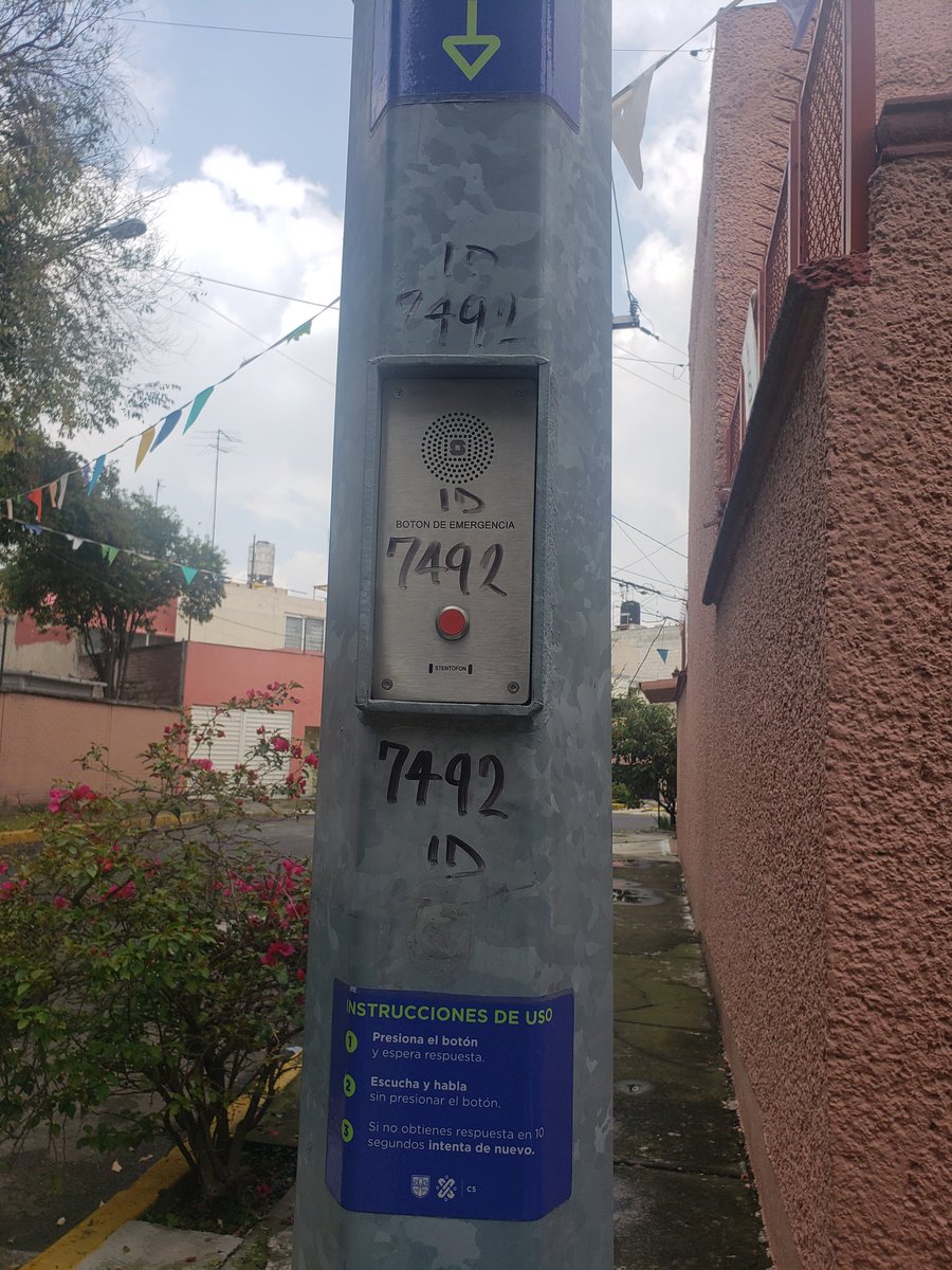 gabaezfb's tweet photo. @C5_CDMX no se si han recibido mis reportes desde el simulacro pero el volumen de la alerta muy bajo. Altavoz ID 7492 en Hda de Corralejo y Hda San Nicolas Tolentino, Prado Coapa 3a Sección, Tlalpan 14350 https://t.co/IyhlQcTuxT