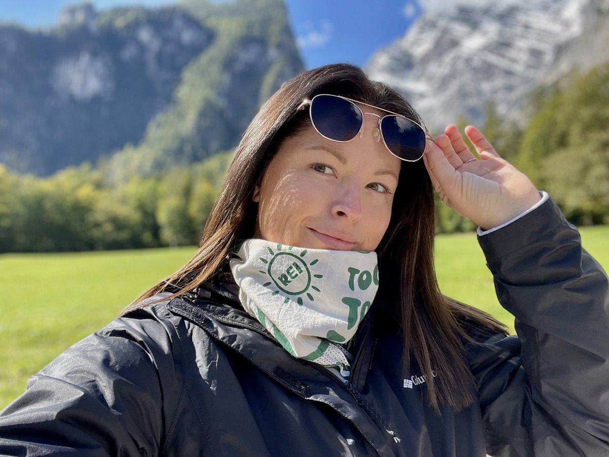 emjustgoes's tweet photo. This bandanna used to be around my labradors neck when she would hike with me. Now that I’m in southern Bavaria, I wear it around mine so a part of her is still with me. @REI #OptOutside https://t.co/5Ua6p3oNRs