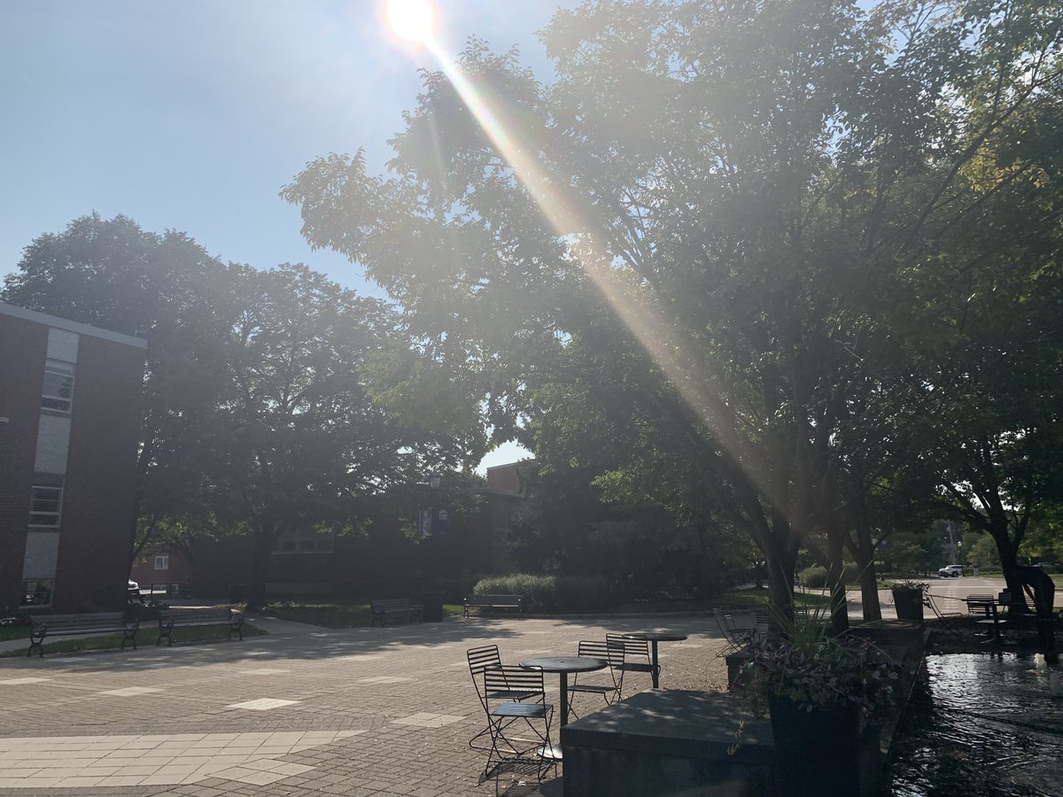 pr262lkellum's tweet photo. It's a great day out today (if a little bit chilly🥶), #capfam! Perfect weather for a walk! https://t.co/NgERcu8tXj