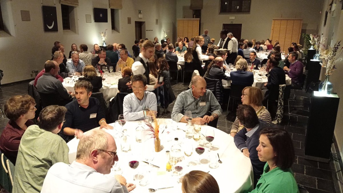 Enjoying the amazing  #ProAgg22 🇧🇪 dinner with <a href="/Skretas_lab/">Skretas lab</a> <a href="/PPMC_UAB/">Ventura's Lab</a> <a href="/LuVaDeBo/">Ludo Van Den Bosch</a> @BoeynaemsSteven <a href="/GuilhermeGilMo1/">Guilherme Gil Moreira</a> <a href="/Antonio27902425/">Antonio J. Figueira</a>  <a href="/IrantzuPallares/">Irantzu Pallarès</a> <a href="/jaimesantos_S/">Jaime Santos</a> and all other participants! Thanks <a href="/VIB_Switch_Lab/">Switch Lab</a> for organisation this amazing meeting!