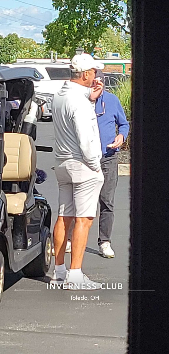 BarstoolBG's tweet photo. Urban Meyer sighted in Northwest Ohio today. BG is searching for a new AD… Does this mean #BringUrbanHome is a go???? https://t.co/qfDYroOYWy