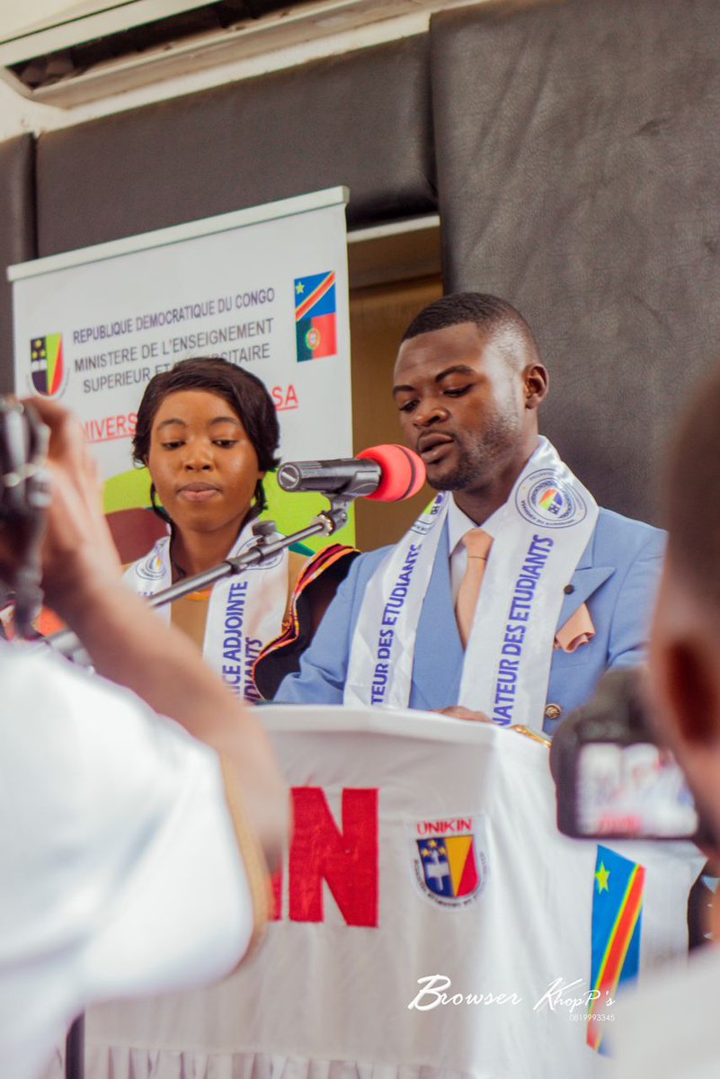 OntonasheC's tweet photo. Nous avons été investit en qualité de coordonnateur des étudiants de l'Université de Kinshasa en date du lundi 19/09, une nouvelle page de l'histoire s'écrit, mettre l'étudiant au centre de tout est notre credo.
Bon vent à tous. https://t.co/dtce3OyMNN