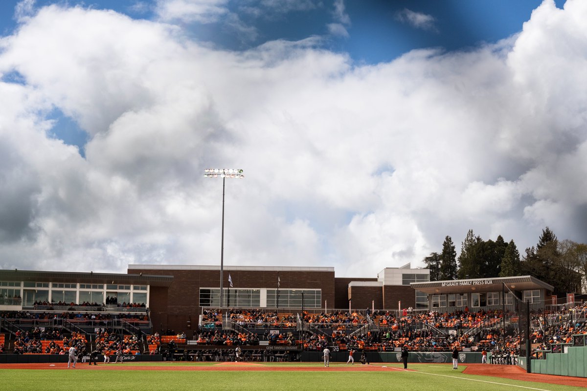 BeaverBaseball's tweet photo. Our Baseball Alumni Weekend is coming soon ... Oct. 14/15.

Beaver Baseball alums, sign up here: https://t.co/1wmdsaxXrZ

Any questions, email braden.wells@oregonstate.edu

#GoBeavs https://t.co/EVdn3ZgsUf