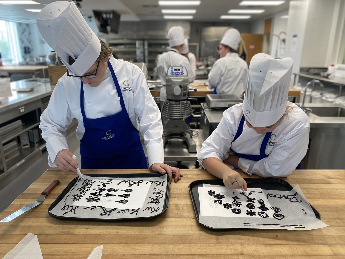 Sarah68212695's tweet photo. Today we bake! Students enjoyed using the Pastry Lab today at @ConestogaC Waterloo Campus. What a great way to kick off our Baking Techniques Dual Credit Program @DualCreditatCC @WellingtonCath @SJBGuelph @lionsnewstoday https://t.co/pCBY0GlfEf