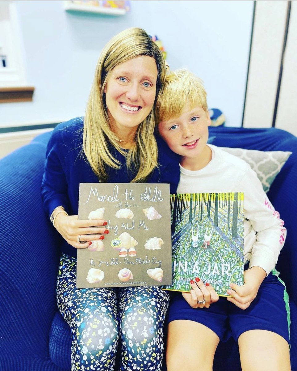 APSAnchors's tweet photo. Mystery Reader in Ms. Bixler’s class 📚 https://t.co/eSBxARJVMK