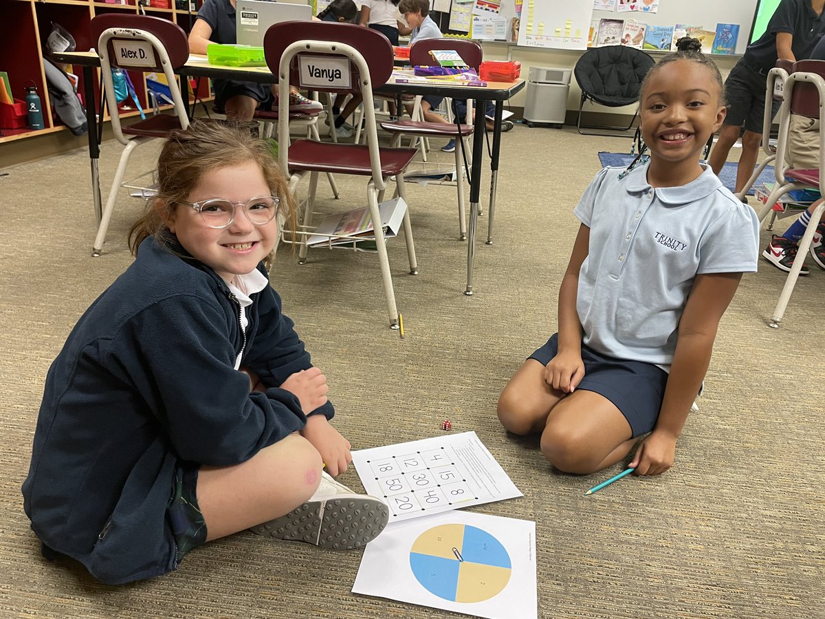 MrScott3rdGrade's tweet photo. Students tried a new math game and worked to show their thinking about multiplication using expressions, diagrams, and pictures. #trinitylearns @IllustrateMath https://t.co/joXiCFs890