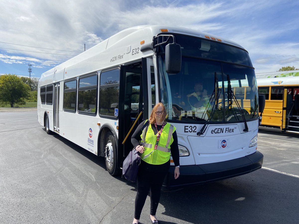 OEMOffHighway's tweet photo. Loved getting to ride in the #hybrid @AllisonTrans bus during the company’s #rideanddrive event today! @SAEIntl #COMVEC22 #COMVEC @LoriDitoro https://t.co/sREfvuffyu