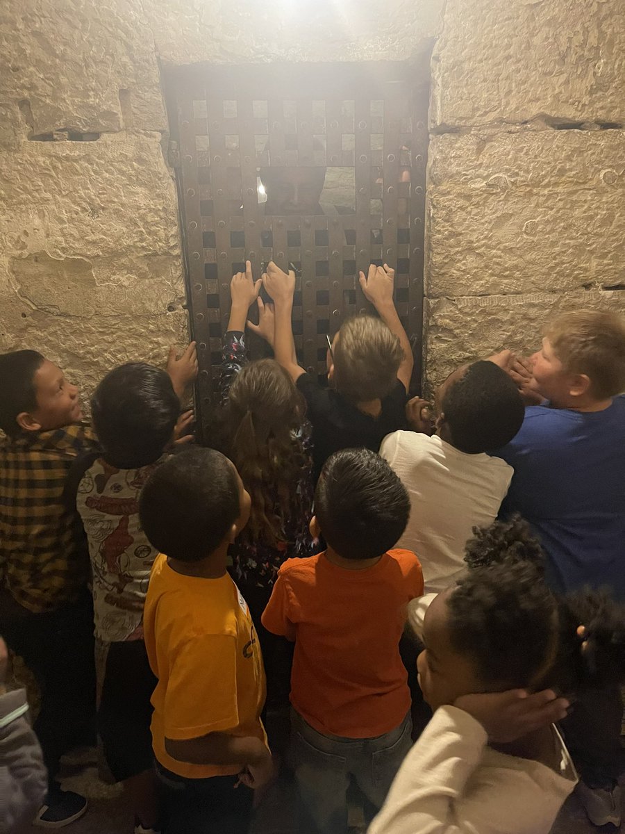 mrsriley2022's tweet photo. First Grade study trip was amazing! Learning to compare past and present! #ISDStrong #isdfirst #Glendale https://t.co/3K1P0d4q6p
