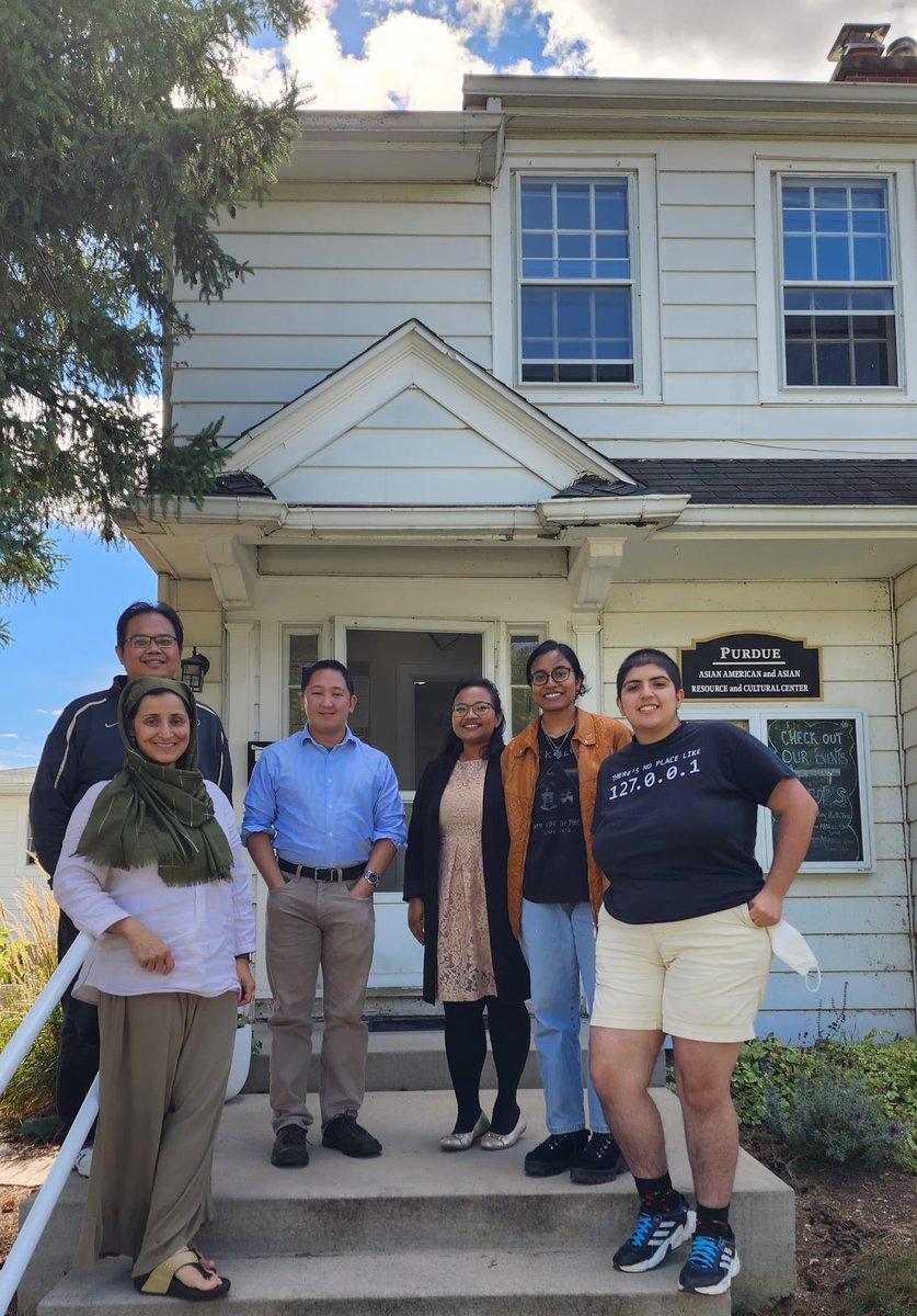 Humaira_Gowher's tweet photo. @PurdueAAARCC Thanks for inviting me to speak in your “Lunch and Learn” series. It was fun explaining “epigenetics”and our research focus to a non-expert audience. Loved interacting with diverse students in a warm and inclusive environment, lunch and of course the veg garden. ♥️ https://t.co/IAegBqyRIw