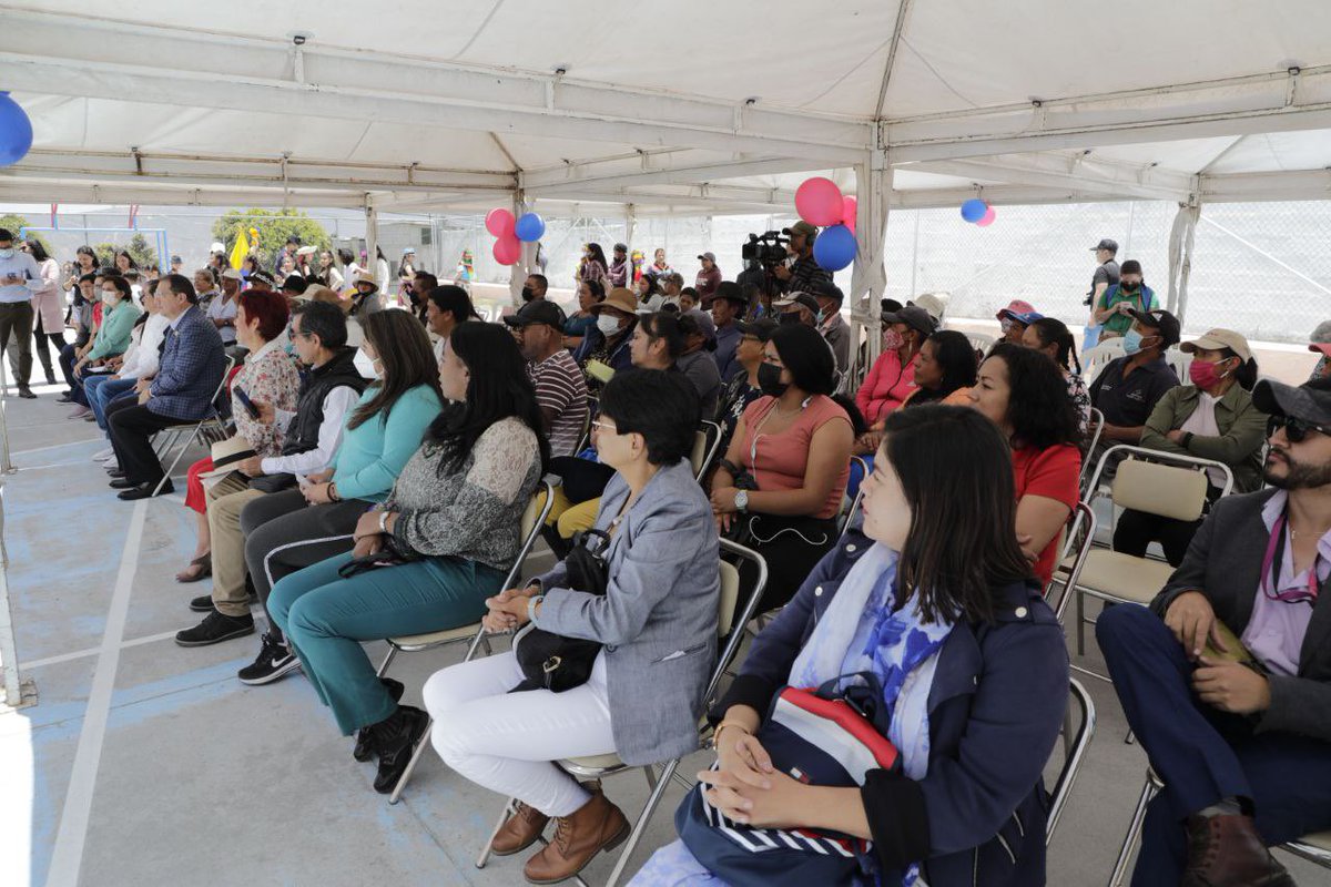 santiguarderas's tweet photo. Desde el Barrio Alcantarillas, de la Parroquia de San Antonio de Pichincha, hacemos la entrega de la rehabilitación del área comunal e implementación de juegos infantiles e inclusivos en el parque del sector. 

¡Un nuevo espacio recuperado después de 12 años de espera! https://t.co/8Zh3LAKbh4