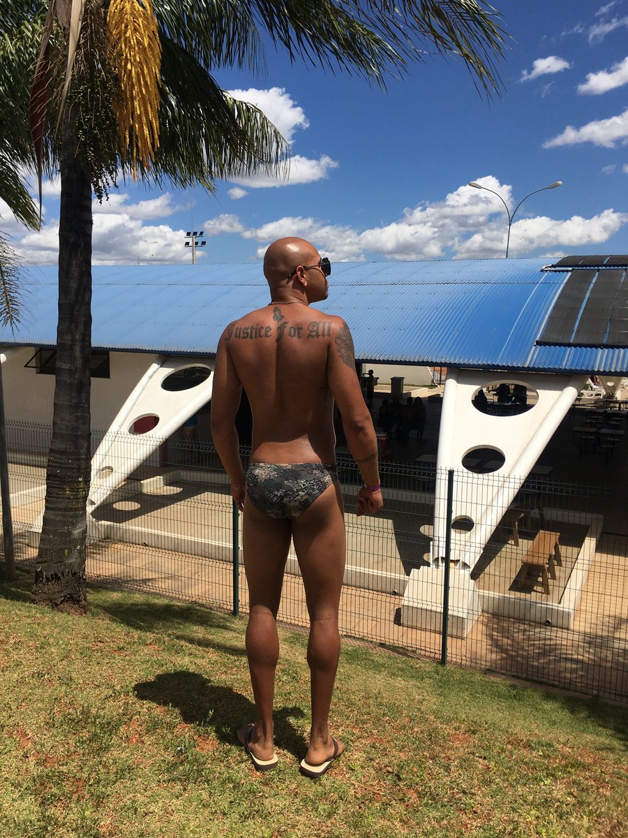 le0naroficial's tweet photo. #sesc #gayman #Blackisbeautiful #mixedman 💚 https://t.co/aUGzmGQGZV