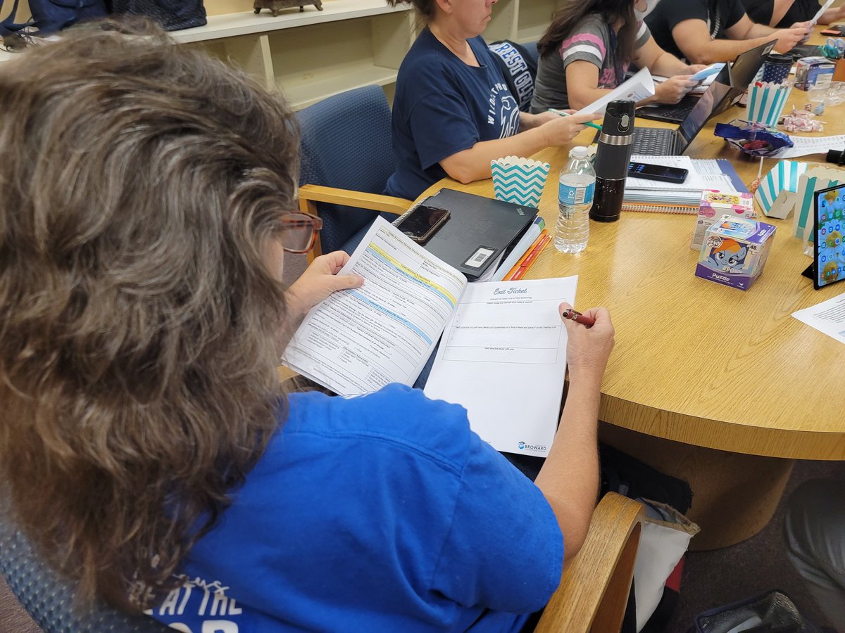 BrowardMath's tweet photo. Thank you @GlenPrincipal for the invitation to work with your math teachers on lesson planning with the new instructuonal materials! #LearningTogetherGrowingTogether #KnowBetterDoBetter @segarrac @gbarmoha @evans_ame Danielle https://t.co/gSJ8tWeIPu
