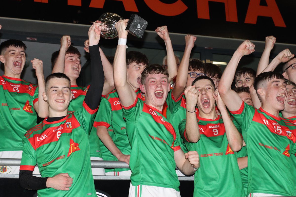 FoircealGAA's tweet photo. . @Armagh_GAA U17 Division 3 Championship Final

Full Time 

🟢🔴Foirceal: 5-12(27)
@Eirogcraigavon: 0-10(10)

Our U17s have done the double!! Well done lads!! 

#FoircealAbú #BrightFuture https://t.co/5dv2otH8DN