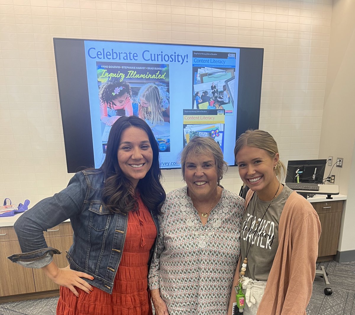 We had the privilege of learning from the amazing @Stephharvey49! “Give them tools and let them have at it!” We are so excited to continue our inquiry work on our campus. @CorbellElem @ci_elem @missjordan4th #FISDmadetoshine