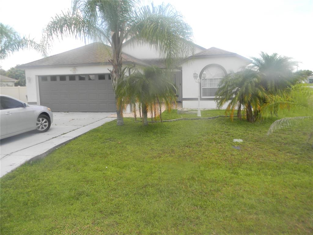 MrsLaidley's tweet photo. Ready for a change? This 3 BD/ 2 BA in Kissimmee won't be on the market long.  https://t.co/6czilKTKtN https://t.co/eLpjYVQ8K0