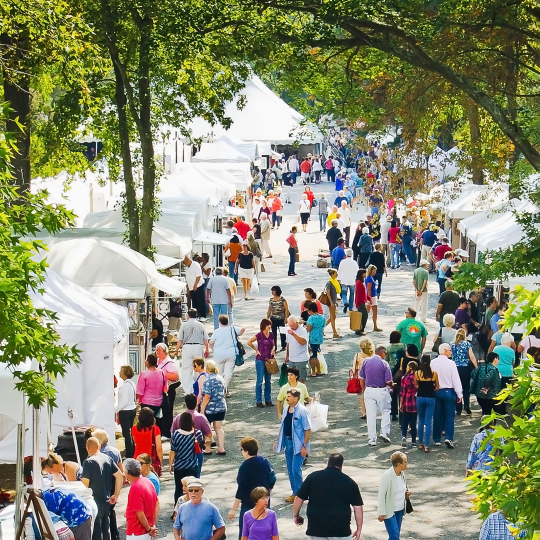 #FestivalOfFineCraft: There are only a few days left to get discounted tickets to the Festival! Save $2 per ticket now through Sat., Sept. 24!

The Festival takes place from 10am to 5pm on Oct. 1 &amp; 2, 2022. More info &amp; tickets at bit.ly/WheatonArts_Fe…