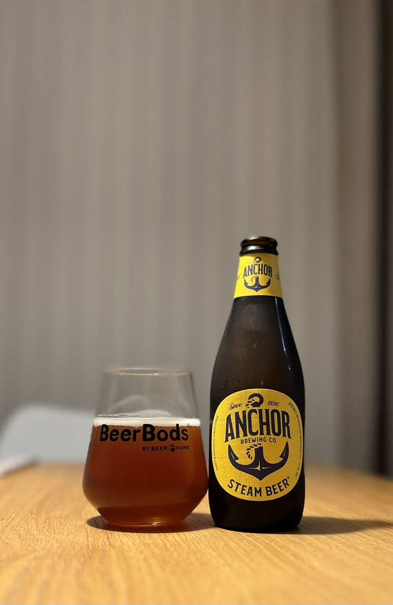 Huw22's tweet photo. Quite a nice drop from @AnchorBrewing for tonight’s @beerbods think I’m getting malt & burnt caramel but in a nice way…
#beerbods #beertweets https://t.co/Uo0Ghr2nG6