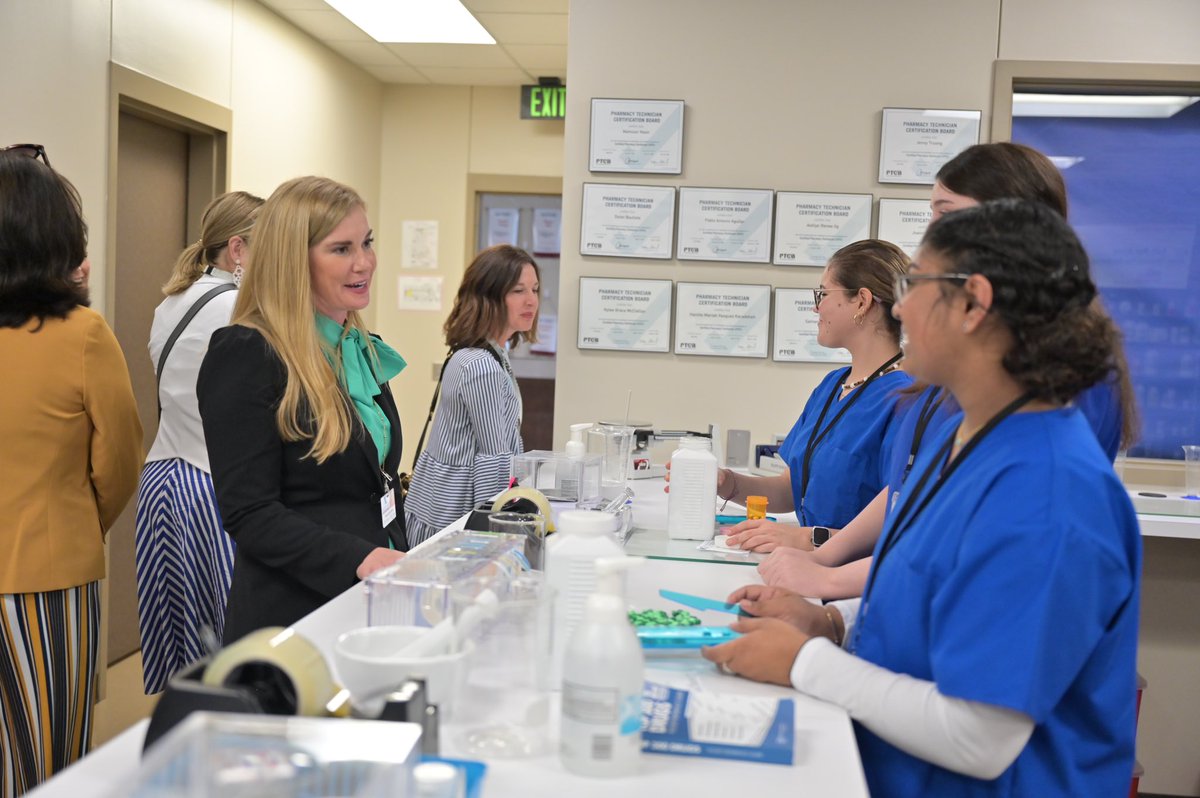 jenny_mcgown's tweet photo. From @KleinHigh Pharmacy Tech students getting hands-on in their Mock Pharmacy (funded by @kleinfoundation grant!) to A&amp;P students peering into microscopes (they will earn college credit to go toward their Associate Degree!), District Dashers saw SO many incredible things today! https://t.co/trCQSTqsho