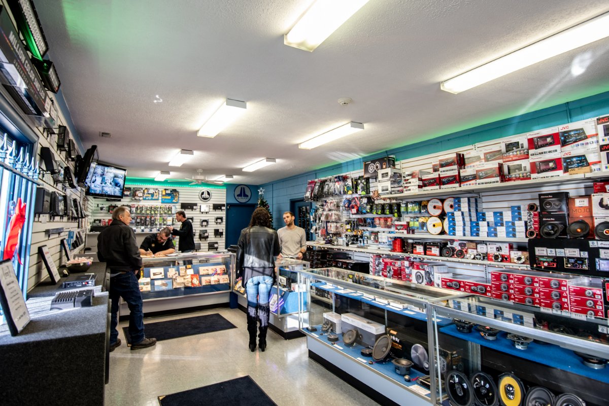 Century_2000's tweet photo. Don't let our stock overwhelm you. We're happy to answer any questions you may have on your car's sound system! https://t.co/1NDESJlSOf