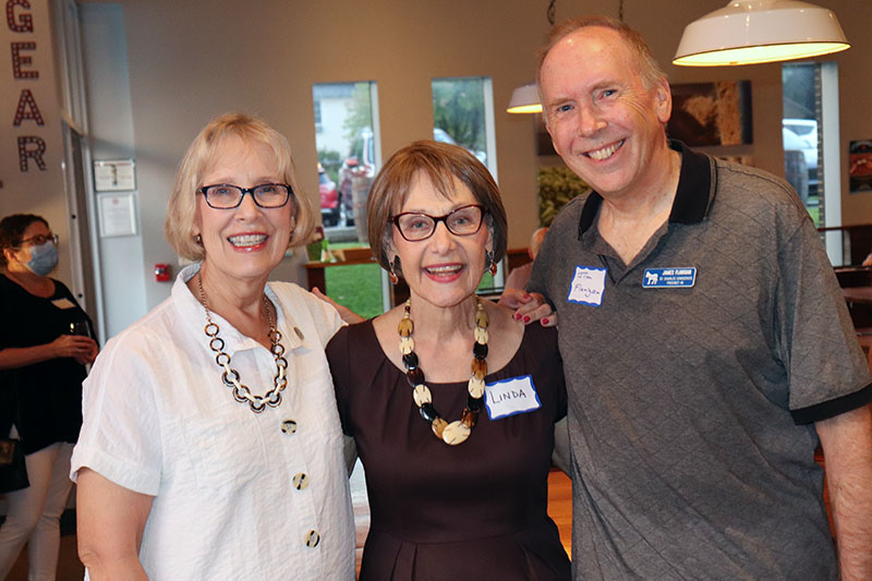 voteLinda65's tweet photo. ICYMI: Our fundraiser on Tuesday ROCKED! Thank you to jeb for providing great live music and to @ElectPierog and all the folks who came out to support #lindarobertson
#il65 #lindalistens #votelinda https://t.co/N2cTiyuENU