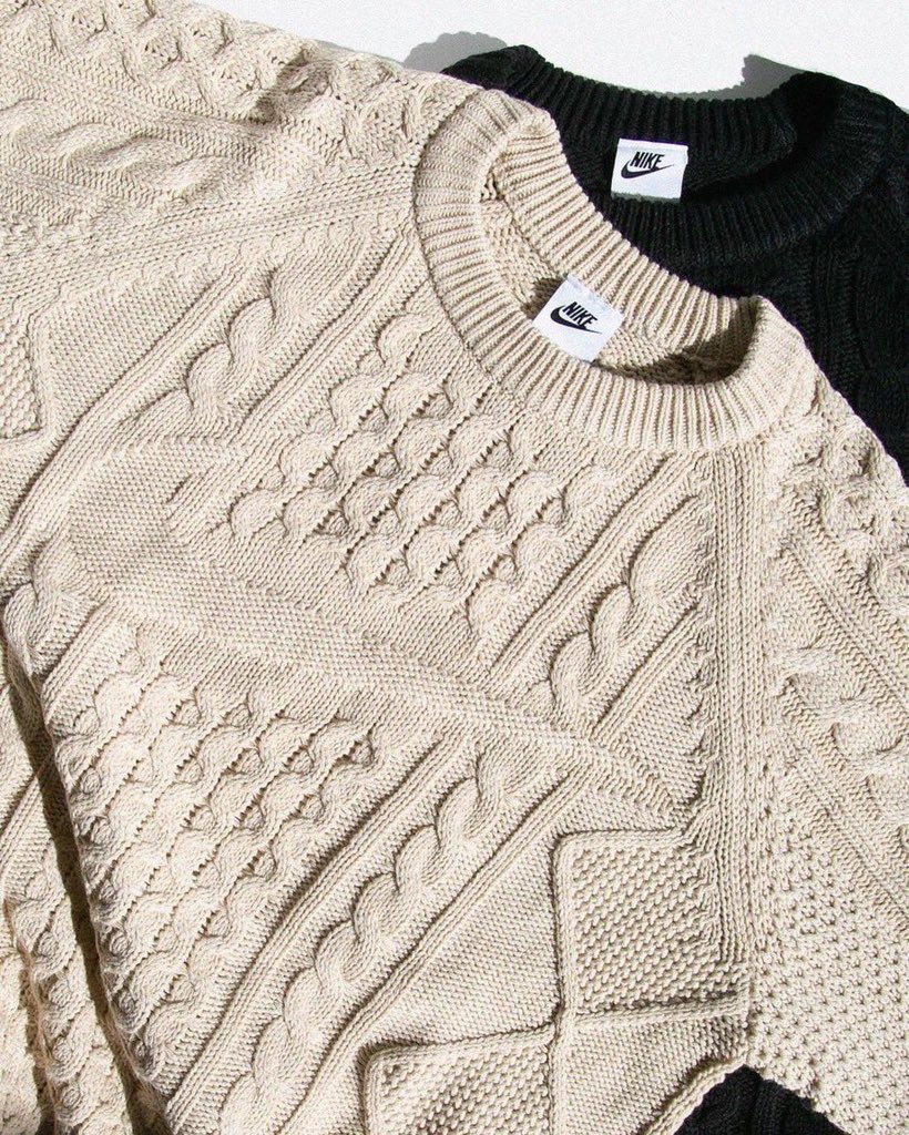 tattoooto_'s tweet photo. Nike winter 🥶 https://t.co/Itw17y0Kza