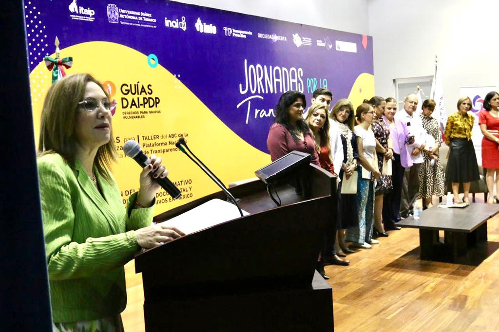 INAImexico's tweet photo. @bl_ibarra @itaiptabasco 🔐Desde el INAI seguiremos buscando fortalecer e impulsar estos encuentros, estas guías y las tareas de socialización del derecho de #AccesoalaInformación, @bl_ibarra https://t.co/qHQQLlcNVW