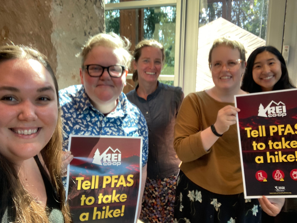 ToxFreeFuture's tweet photo. Toxic-Free Future along with advocates from @WashPIRG and @ptogetheraction visited the @REI Seattle flagship store to deliver 130,000+ petitions to #REI in its hometown and demand an end to toxic #PFAS in the products REI sells.

#MindTheStore #OptOutside #BanPFAS https://t.co/fLClc8qS9P