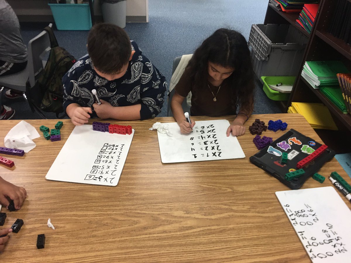 arlenetyndall's tweet photo. Working on using representation for multiplication! Learning to love math❤️@KirkElementary #wearethird #KirkCan #practicepracticepractice #buildingunderstanding https://t.co/vXhiya2Z0f