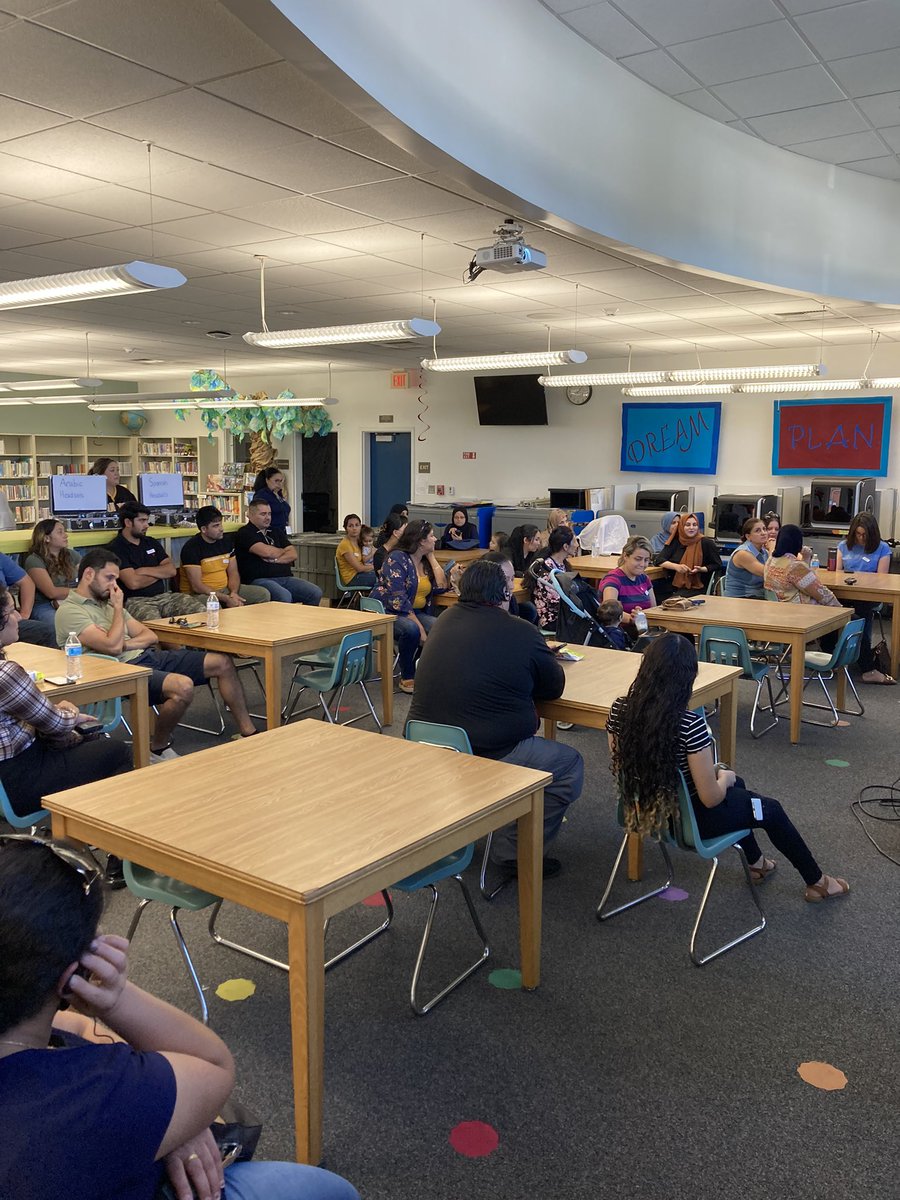 BHandley4's tweet photo. First ELAC meeting @ChaseTigers is a full house!  Starting with our parents hopes and dreams for their children. #YouBelongCV @CajonValleyUSD https://t.co/wbGd06ccYa