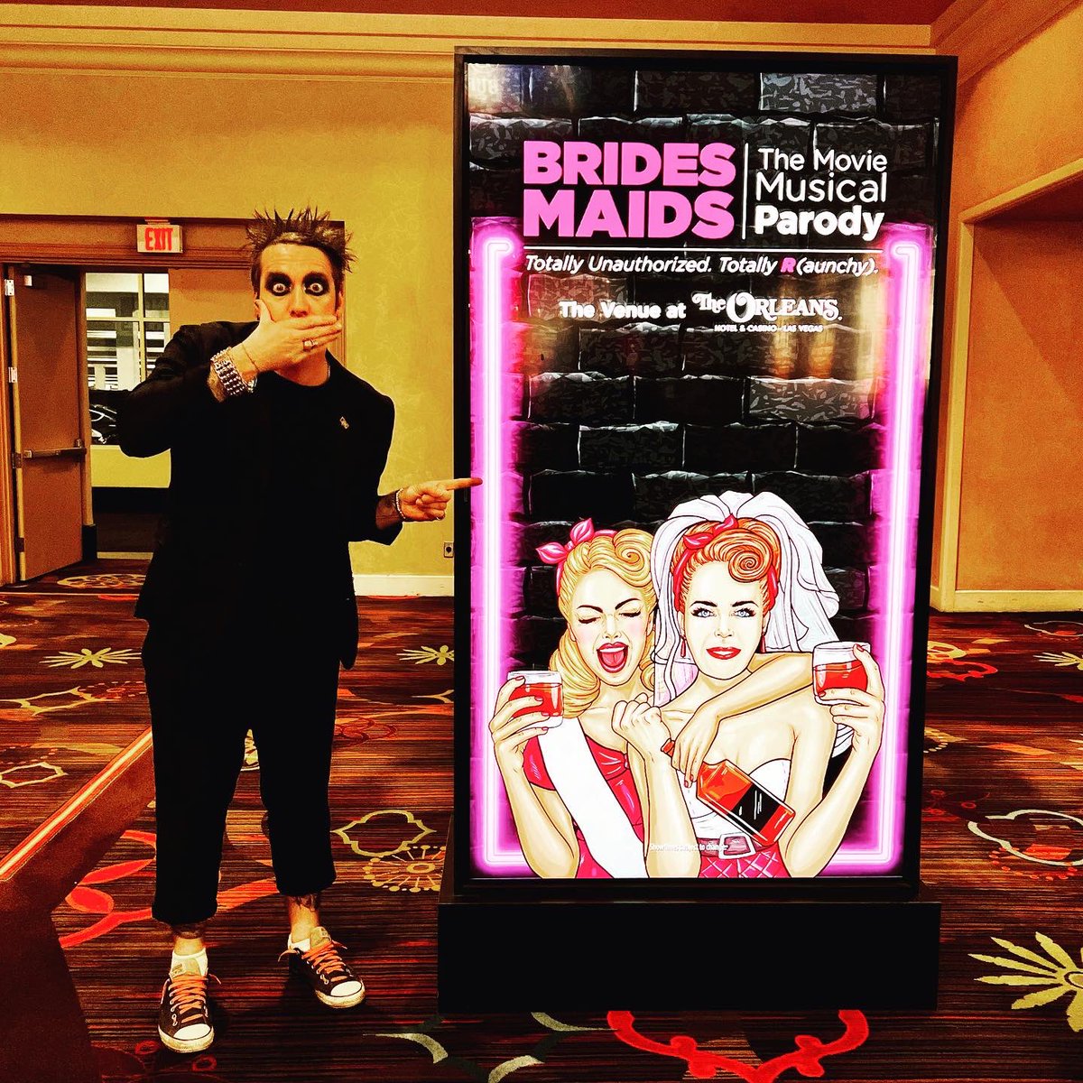 TapeFaceBoy's tweet photo. Went to see @bridesmaidshit last night and it was fantastic, so many filmic moments. Even got a chance to hang out with the writer of the show @valerieannspoon Find her on instagram.

https://t.co/8ZJ25dVIy3 https://t.co/SoQxEY1fKV