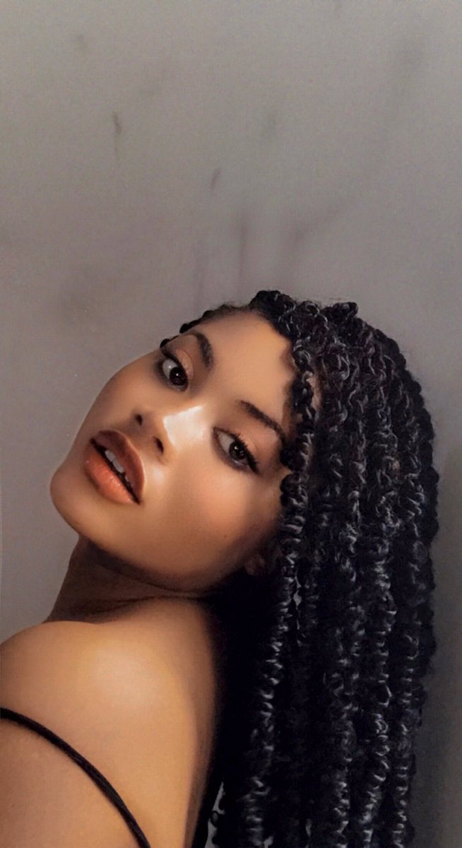 queenpriscyintl's tweet photo. Me waiting patiently  for Bryann after day 72 to come and make me his video vixen for his music video, andale o andale. 😉😋 #BBNajia #VIBRYANNTS #Bryann𓃵 #BryannOurWinner #bbnaija https://t.co/KIJ1c7gqlH