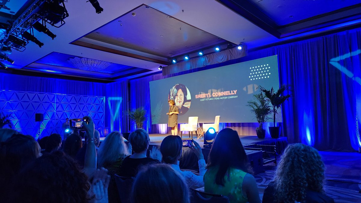 sarahcolandro's tweet photo. Standing room only for some awesome presentations at ASID's Gather 2022! #ASID #Gather2022 #ImpactOfDesign https://t.co/AnbgKpdulj