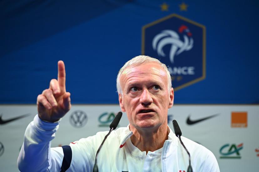 FFLose's tweet photo. « Oui alors Didier avec ce match de Giroud c’est impensable de ne pas le prendre non ?
- vous ne voulez pas me parler du dossier de So Foot plutôt ? » https://t.co/HTeZcqYV5O
