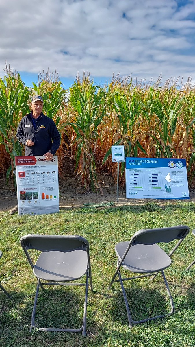 svandehogen's tweet photo. @thirlwall discussing new traits coming from @bayercropscience at #agrismifield technology days. https://t.co/39LrFrjXuq