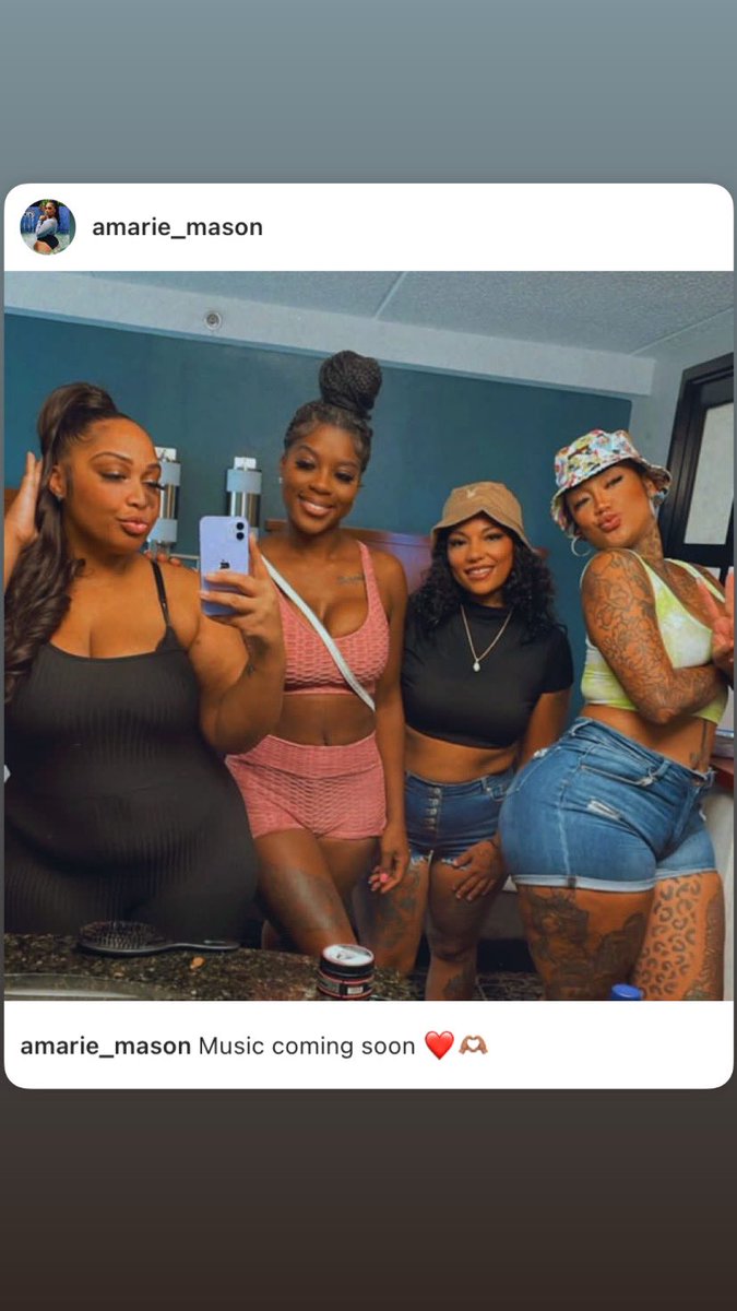 Candy2cute's tweet photo. My girls https://t.co/ZSrKUnpj0c