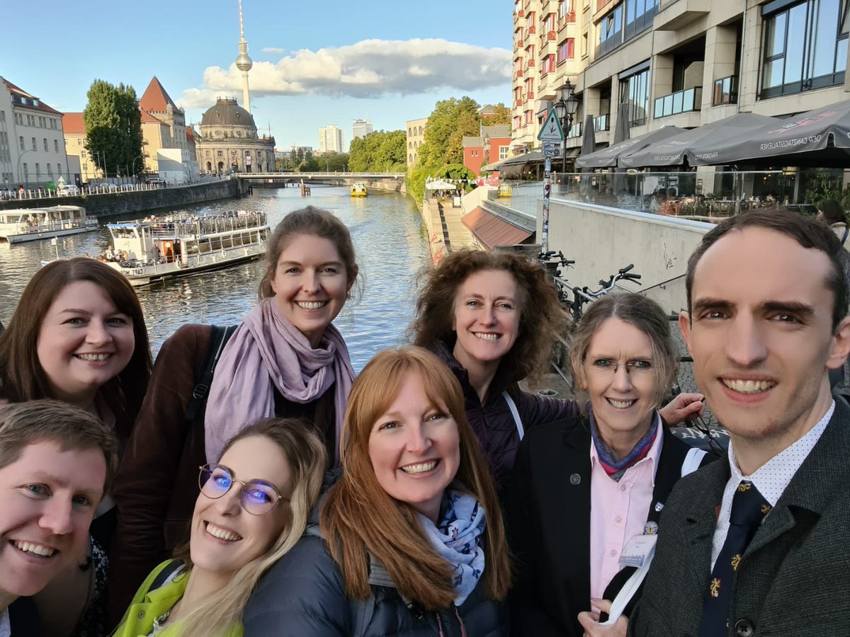 Happy <a href="/anat_soc/">Anatomical Society</a> faces in #berlin