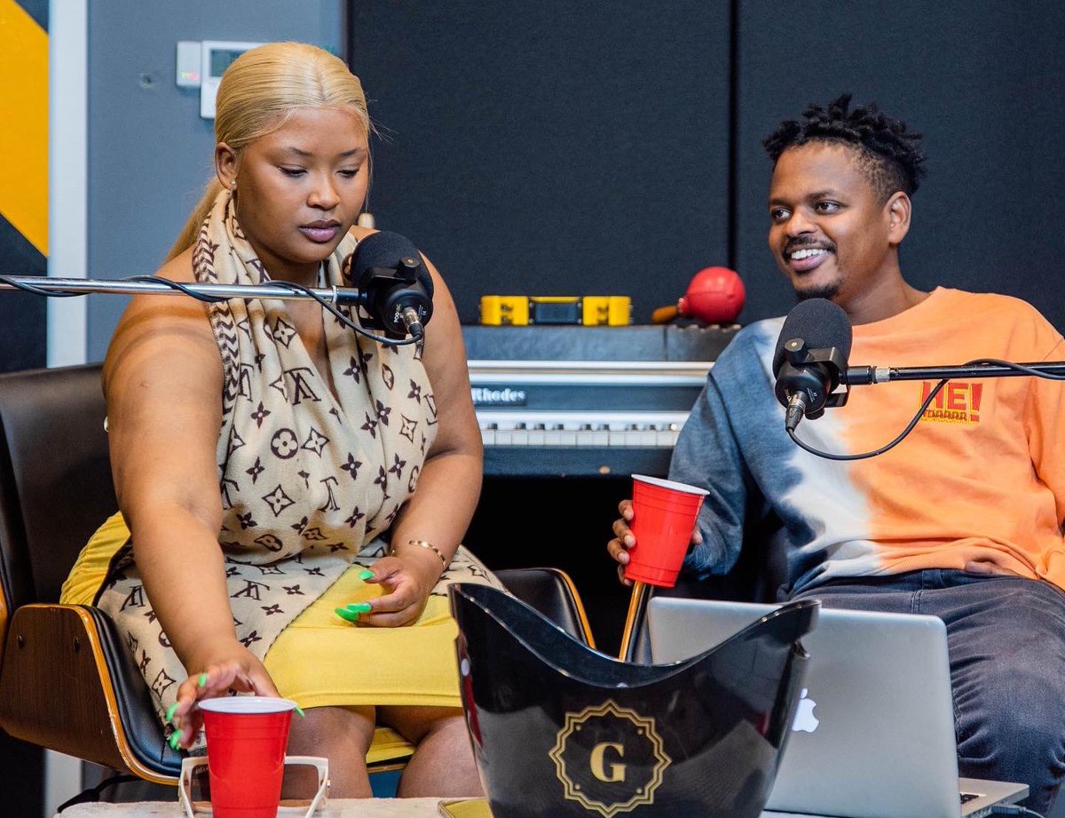 AdvoBarryRoux's tweet photo. We are not saying no man can give a lady R50,000 per week, what we are saying is that Cyan Boujee doesn’t look like someone who was given 50k per week. https://t.co/03sa5WMGmb