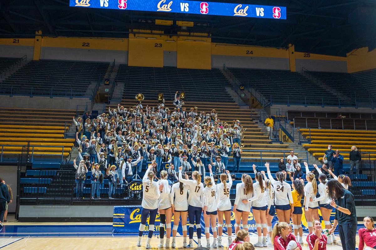 CalBand's tweet photo. Kicked off our Homecoming Week activities with @calvolleyball as they took on Stanfurd at Big Spike! 115+ members showed up to support our Golden Bears! #GoBears https://t.co/Q1CXiBeBeW