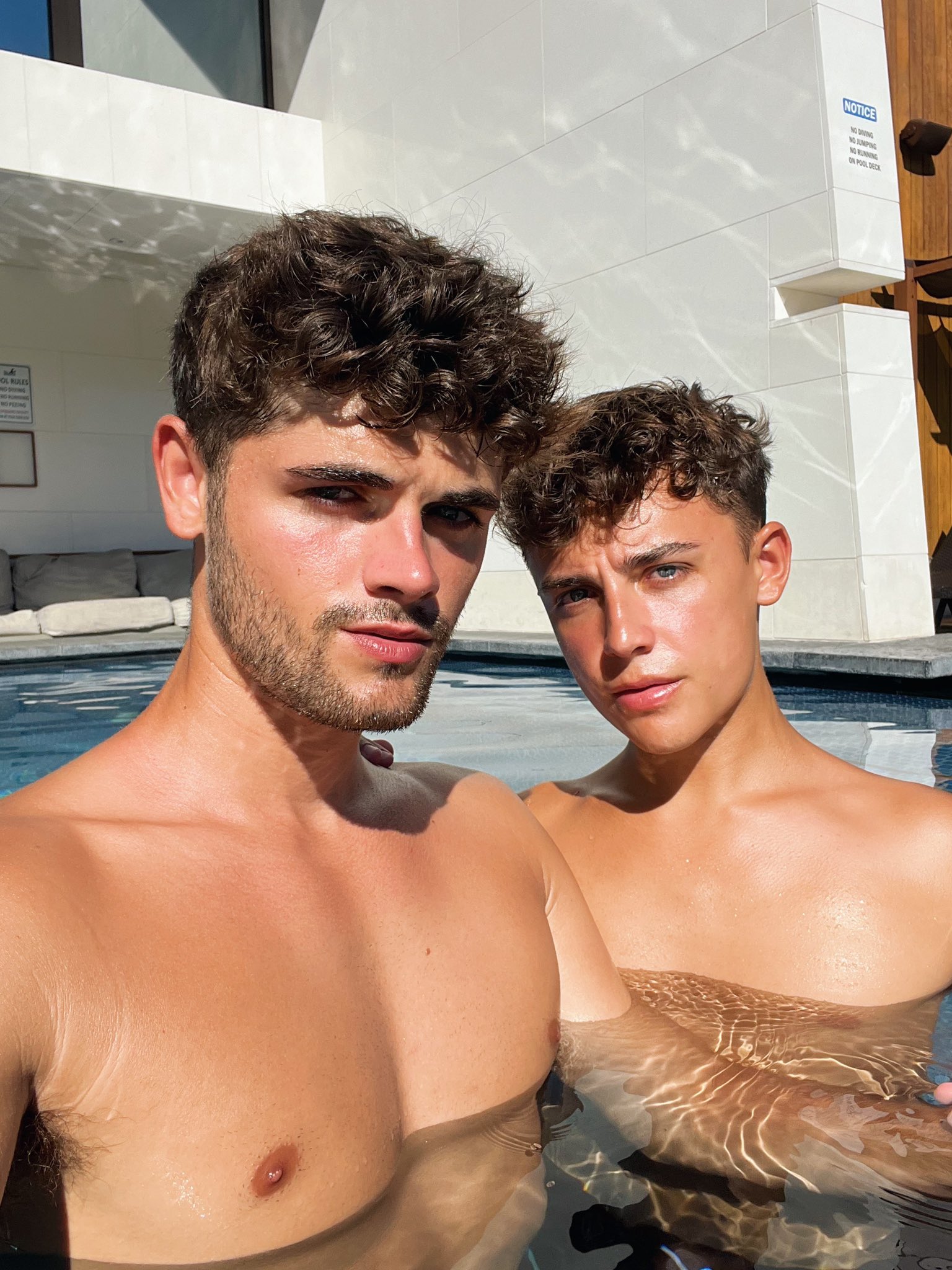 Going back home to London ?? Where should we go next?! ? https://t.co/oK8iCFkznF