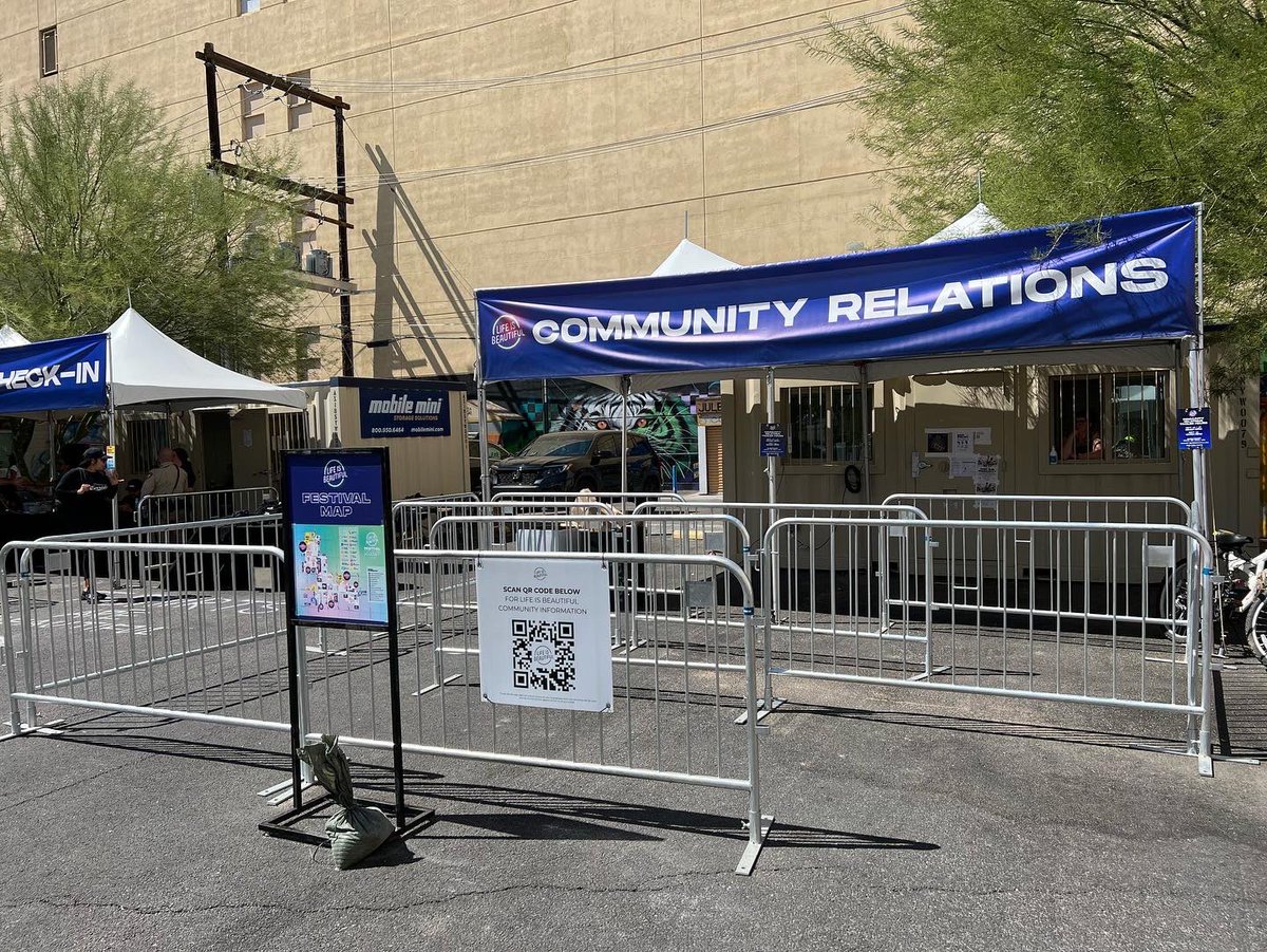 jackiefisher365's tweet photo. Another year in the books working for the amazing @lifeisbeautiful #downtownlasvegas https://t.co/xbgV4XUVWj