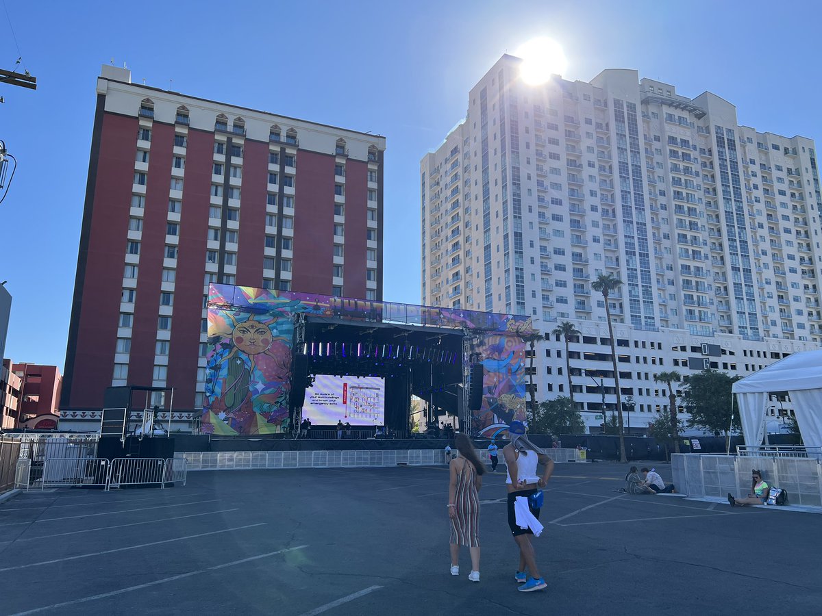jackiefisher365's tweet photo. Another year in the books working for the amazing @lifeisbeautiful #downtownlasvegas https://t.co/xbgV4XUVWj