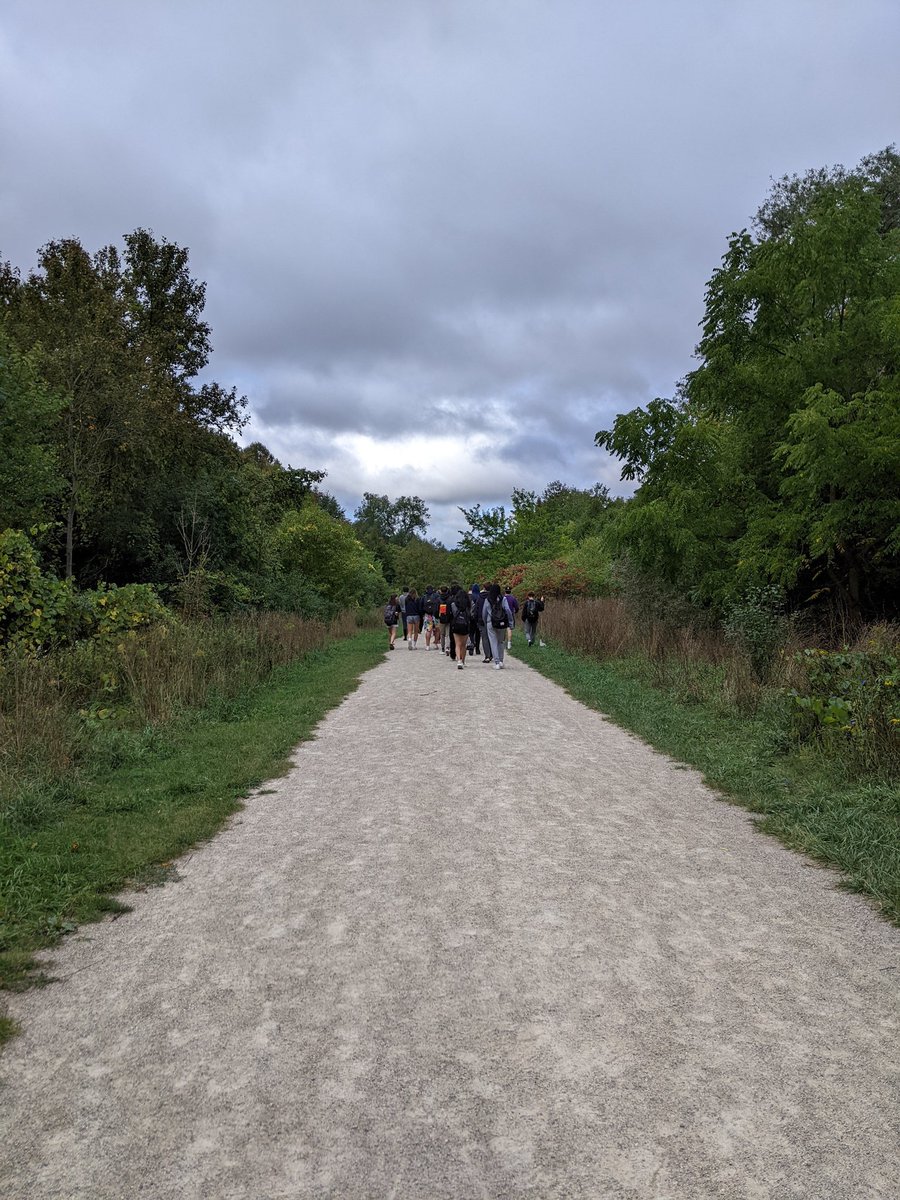 76_the's tweet photo. What a great day for a river study! #welovebio #SBI3U https://t.co/dxNhBdqnSU
