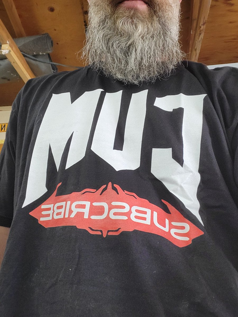 Thefookame's tweet photo. @Eli_Doubletap @BaddieStreams @DonutOperator and better host @TheAKGuy thanks for the badass shirt! https://t.co/qRS5XqiCnd