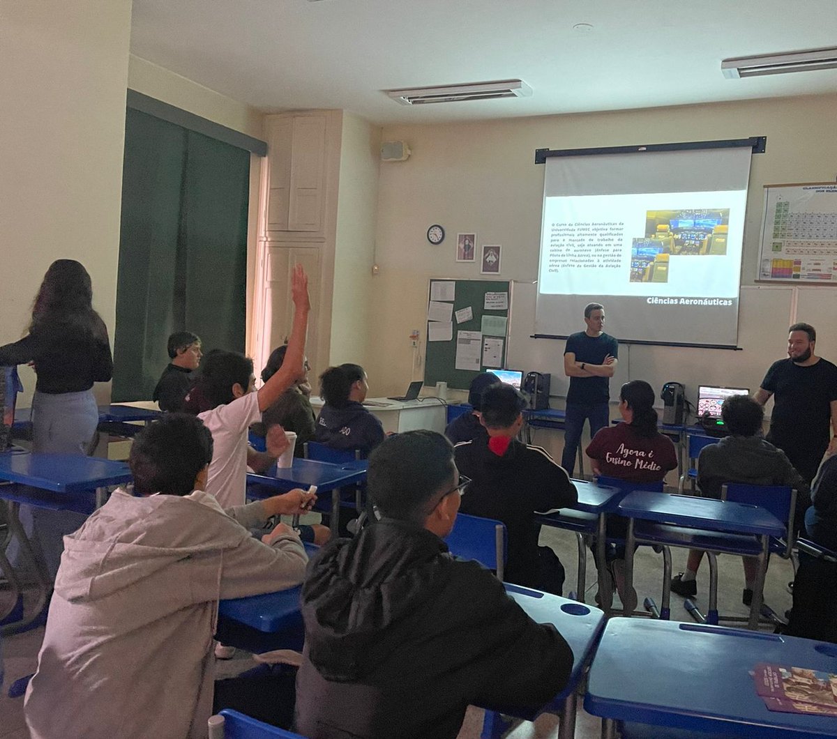 fumec's tweet photo. Hoje, estivemos presentes na Mostra do Colégio Sagrado Coração de Maria com muitas atividades e oficinas dos cursos, permitindo aos estudantes tirarem suas dúvidas, além de vivenciarem um pouco da profissão. https://t.co/PEb5wJJMUJ