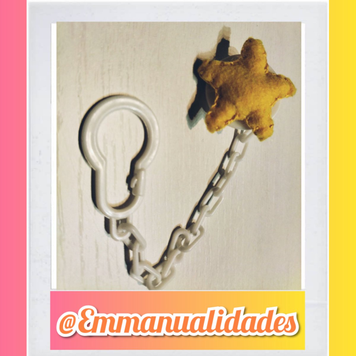 Emmanualidades's tweet photo. Sujetachupete estrella para las estrellas de la casa #sujetachupetes #chupeteros #chupeterosfieltro #detallesbebe #detallesbebefieltro @Emmanualidades https://t.co/MA4SzwdhvV