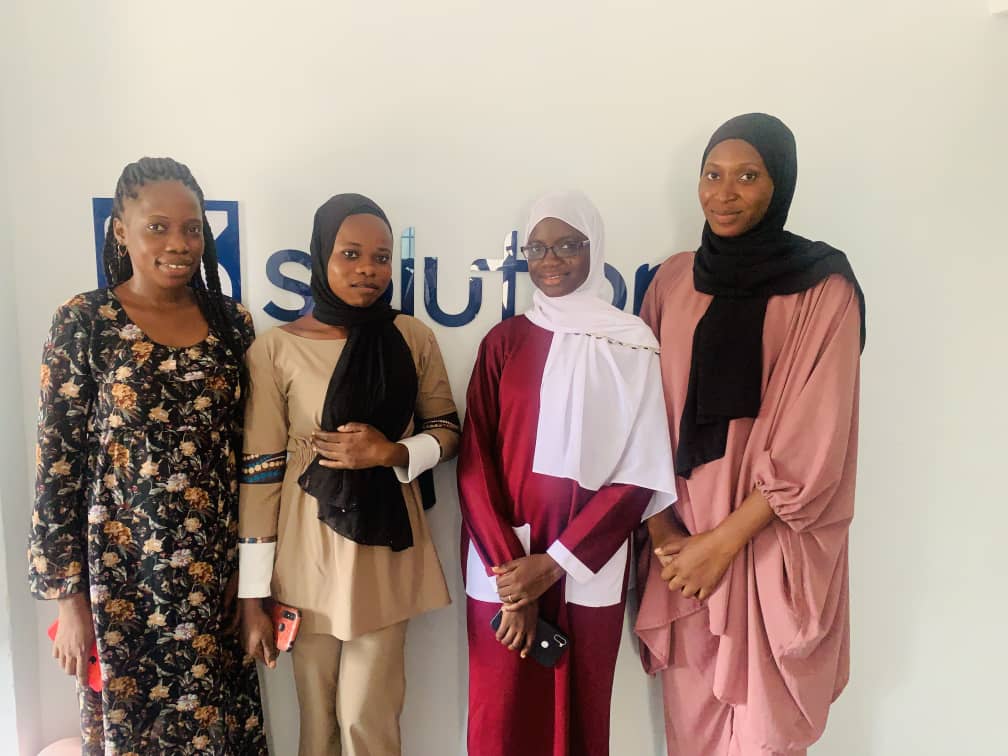 UAidFoundation's tweet photo. Earlier today our team completed orientation of the second badge of Volunteers, also had a brief session with our partner International Young Mothers Association (IYMA) on an upcoming project to benefit young mothers in local communities.
Thanks to #Top3Solutions for hosting us. https://t.co/Tq6uZlt8L3