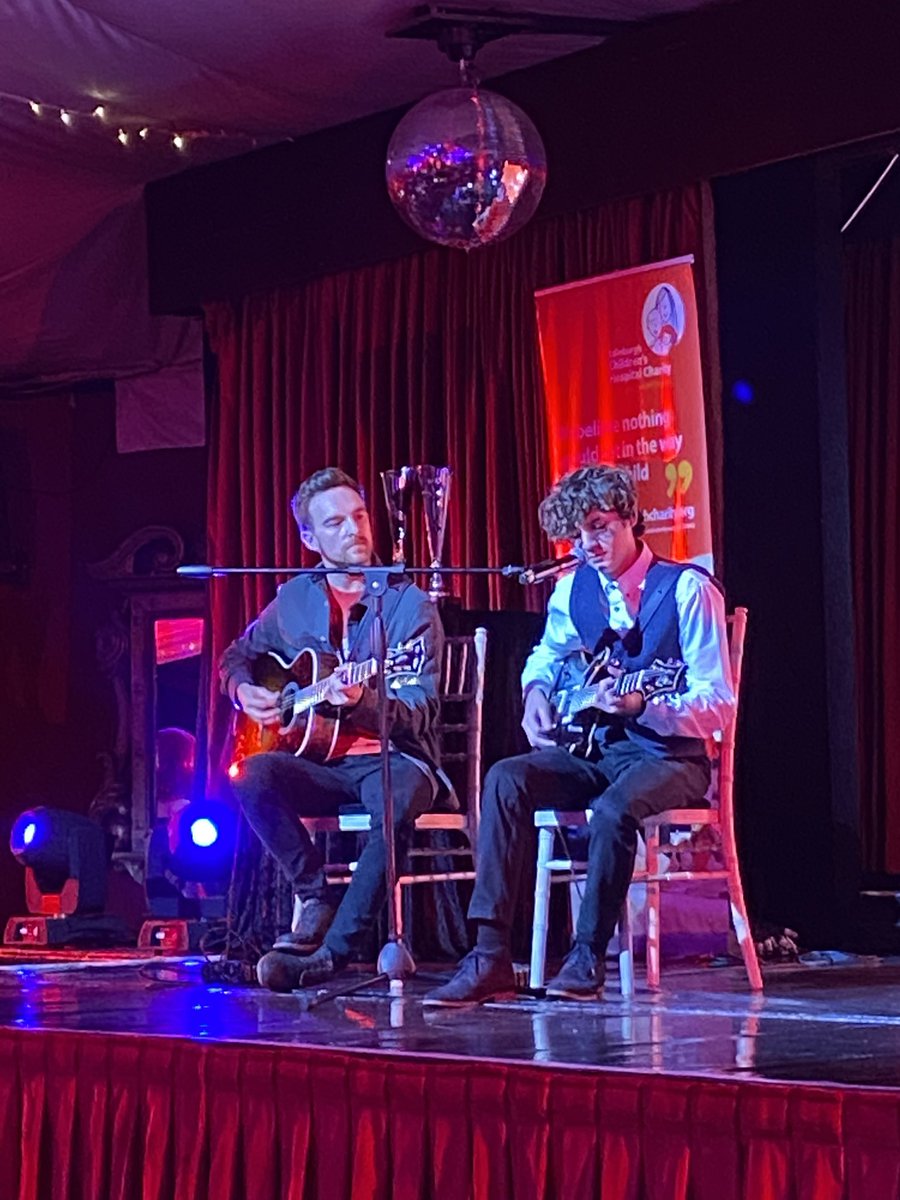 neely_r's tweet photo. Money raised this evening allows @echcharity to fund such things as our arts programme. And that allows Rhys from @_Tinderbox to work with young people like the amazing Kieran who now performs his own music, written whilst in hospital ❤️ https://t.co/zUEw6mCQtC