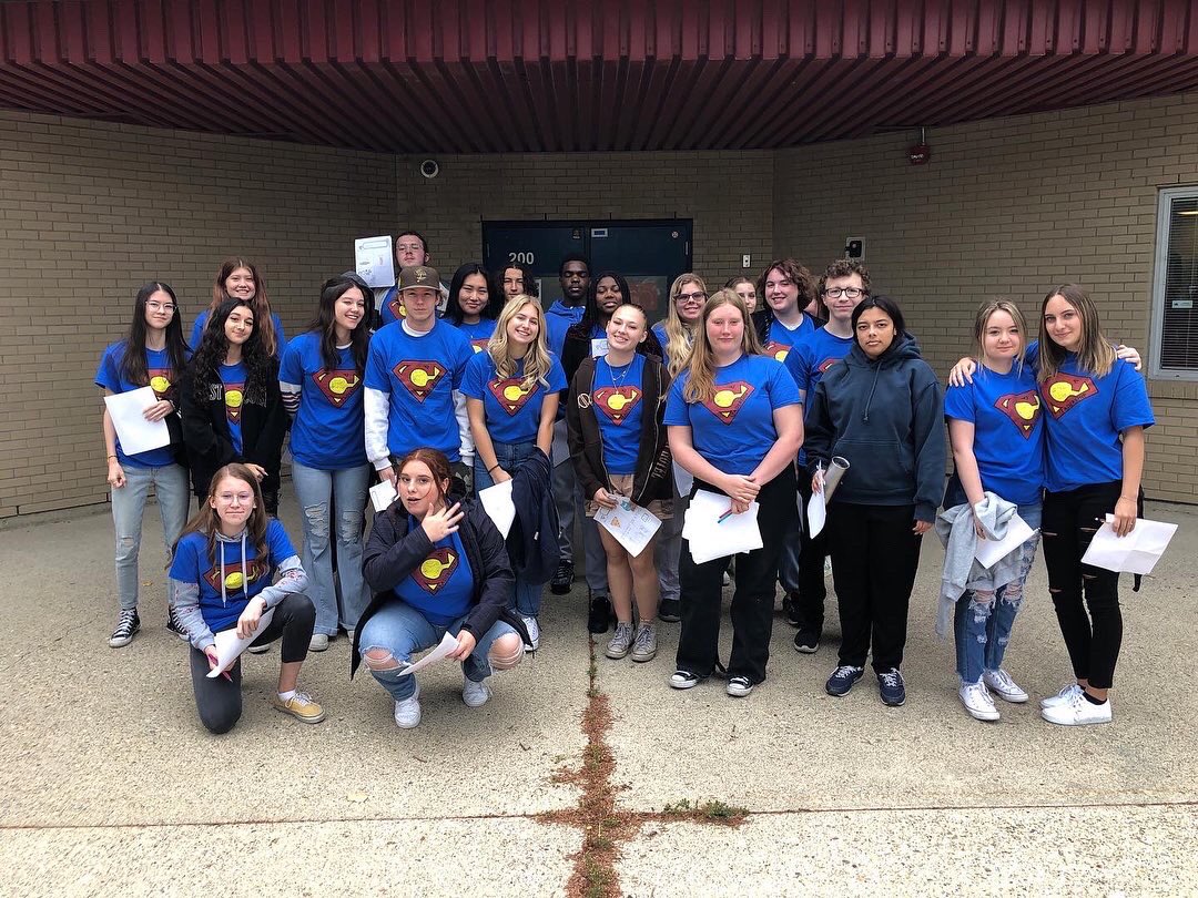 Sr. Leadership students made their first Study Buddy visit to Sundance Elementary since March 2020. Worked with Kindergarten and Gr 3s today Feels good to be back #mycentcrew #goyotes