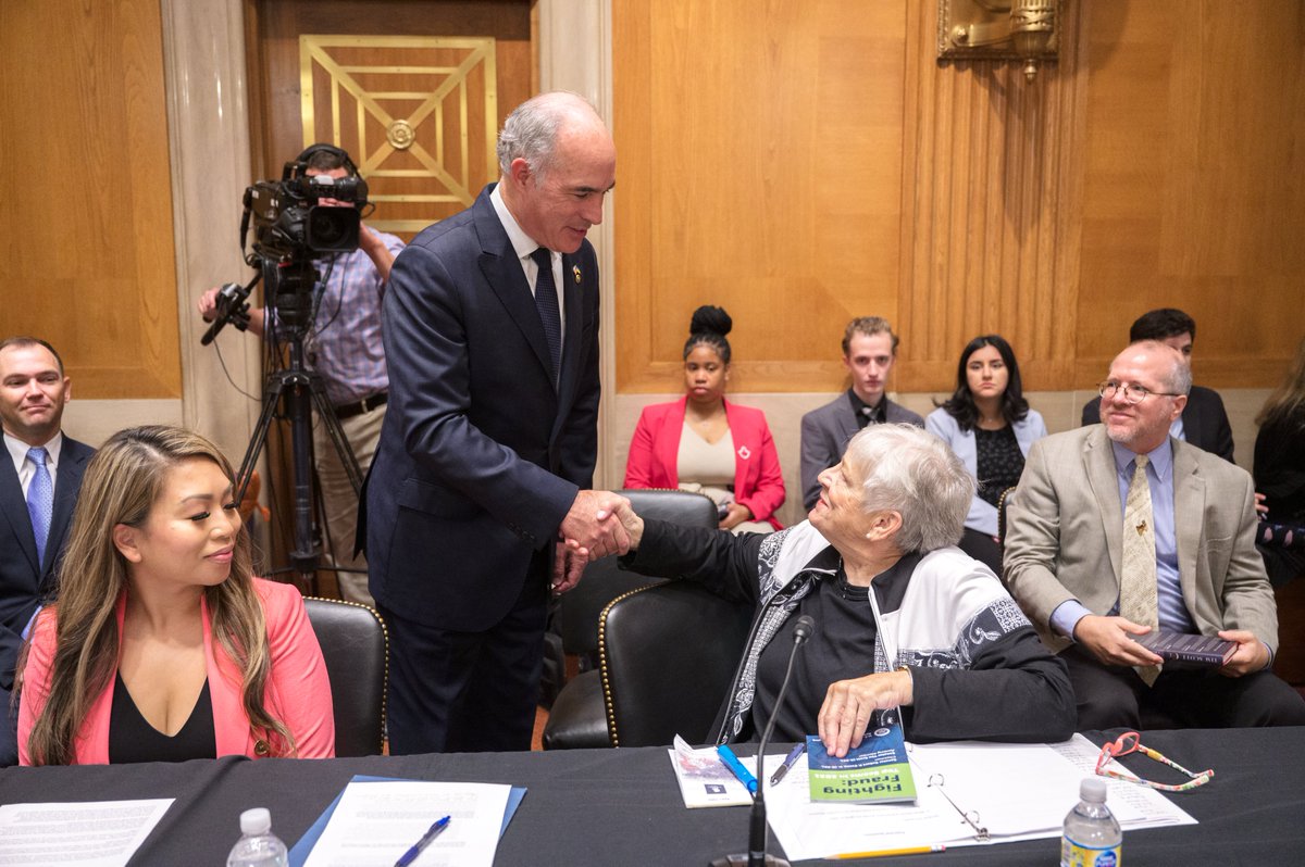 This morning, Chair @SenBobCasey held a hearing on the rise in scams and frauds targeting seniors. The Committee also released the latest edition of the Fraud Book. sen.gov/casey/43LQ